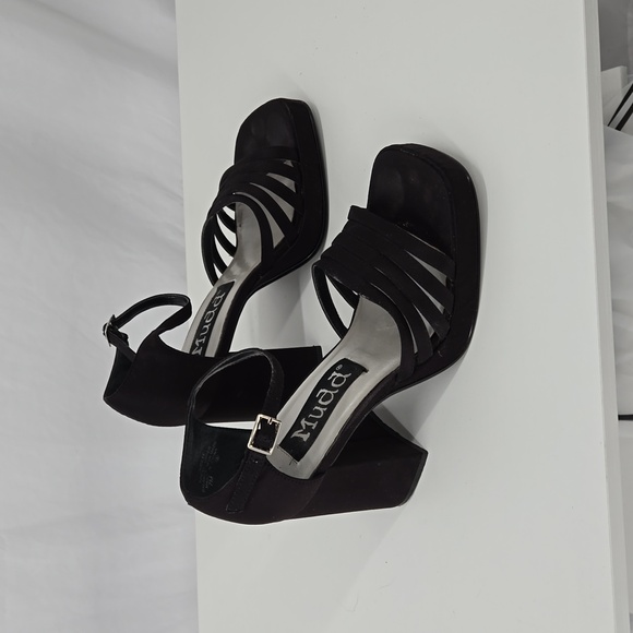 Mudd Vintage 90s Strappy Satin High Heels Black Ankle Strap Shoe Size 7 - Picture 3 of 11